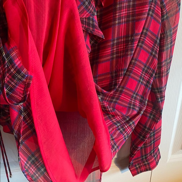 Tommy Hilfiger NWT Ruffled Lined Plaid Vneck Long Sleeve Button Cuff Blouse - Picture 6 of 10